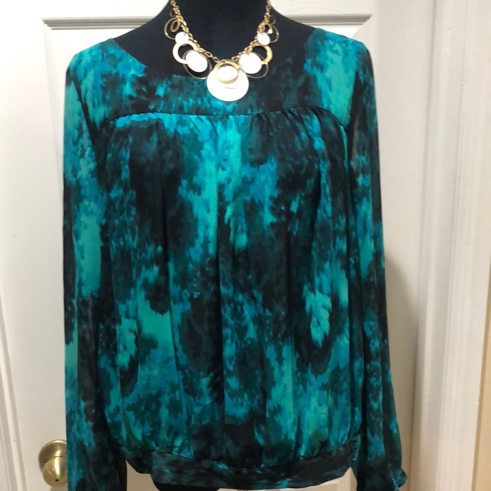 Vince Camuto Green Top